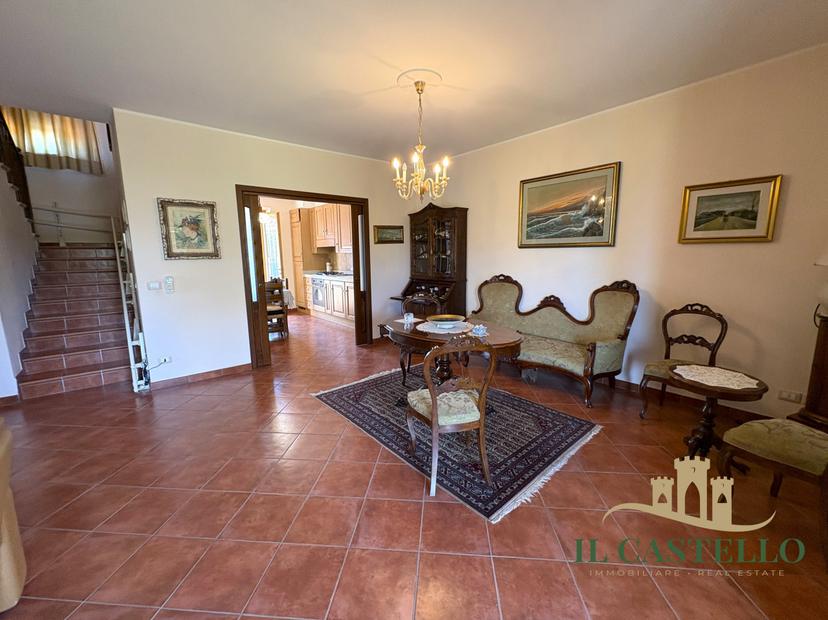 Villa a schiera in Via Santa Maria, Castiglione del Lago — foto 4 di 5