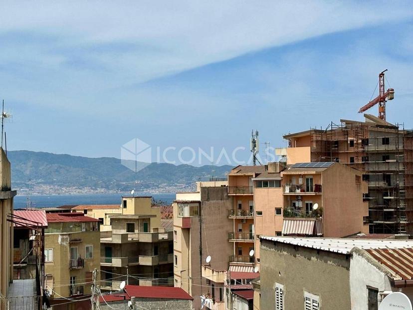 Quadrilocale in Via a Rione G 40, Reggio di Calabria — foto 4 di 5