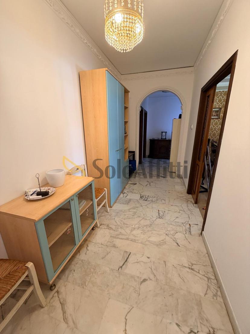 Stanza in appartamento in Via Calatafimi, San Benedetto del Tronto — foto 4 di 5