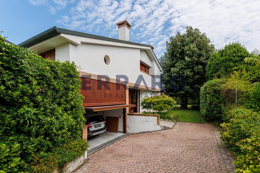 Casa indipendente in Via Amendola, Paese — foto 3 di 5