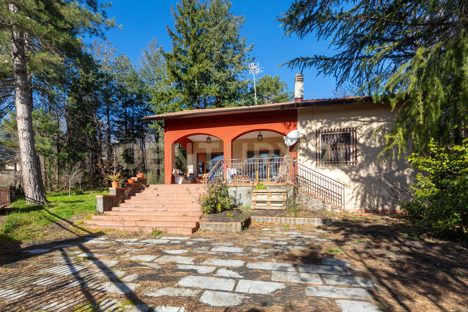 Villa in Via della Regione 70, Pedara