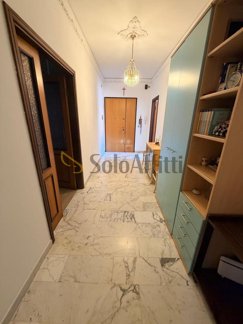 Stanza in appartamento in Via Calatafimi, San Benedetto del Tronto — foto 5 di 5