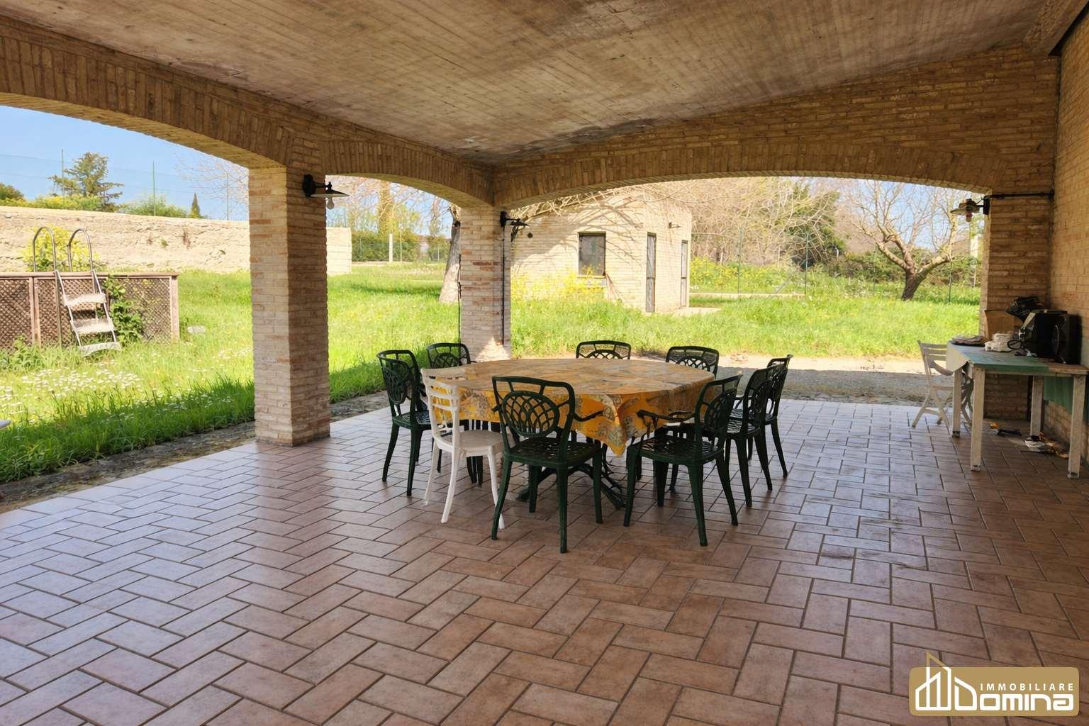 Villa unifamiliare in Contrada Vallememoria, Recanati