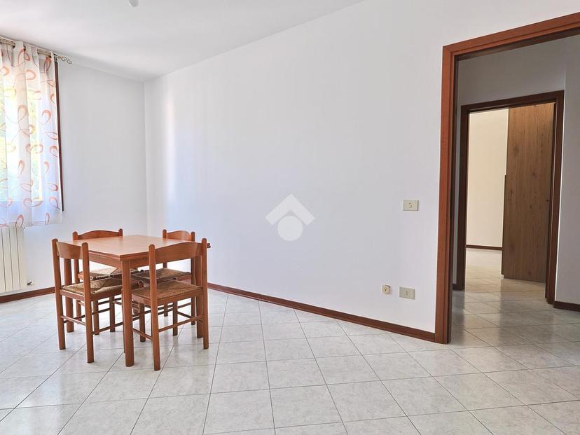 Bilocale in Via Arno 2, Reggio nell'Emilia — foto 3 di 5