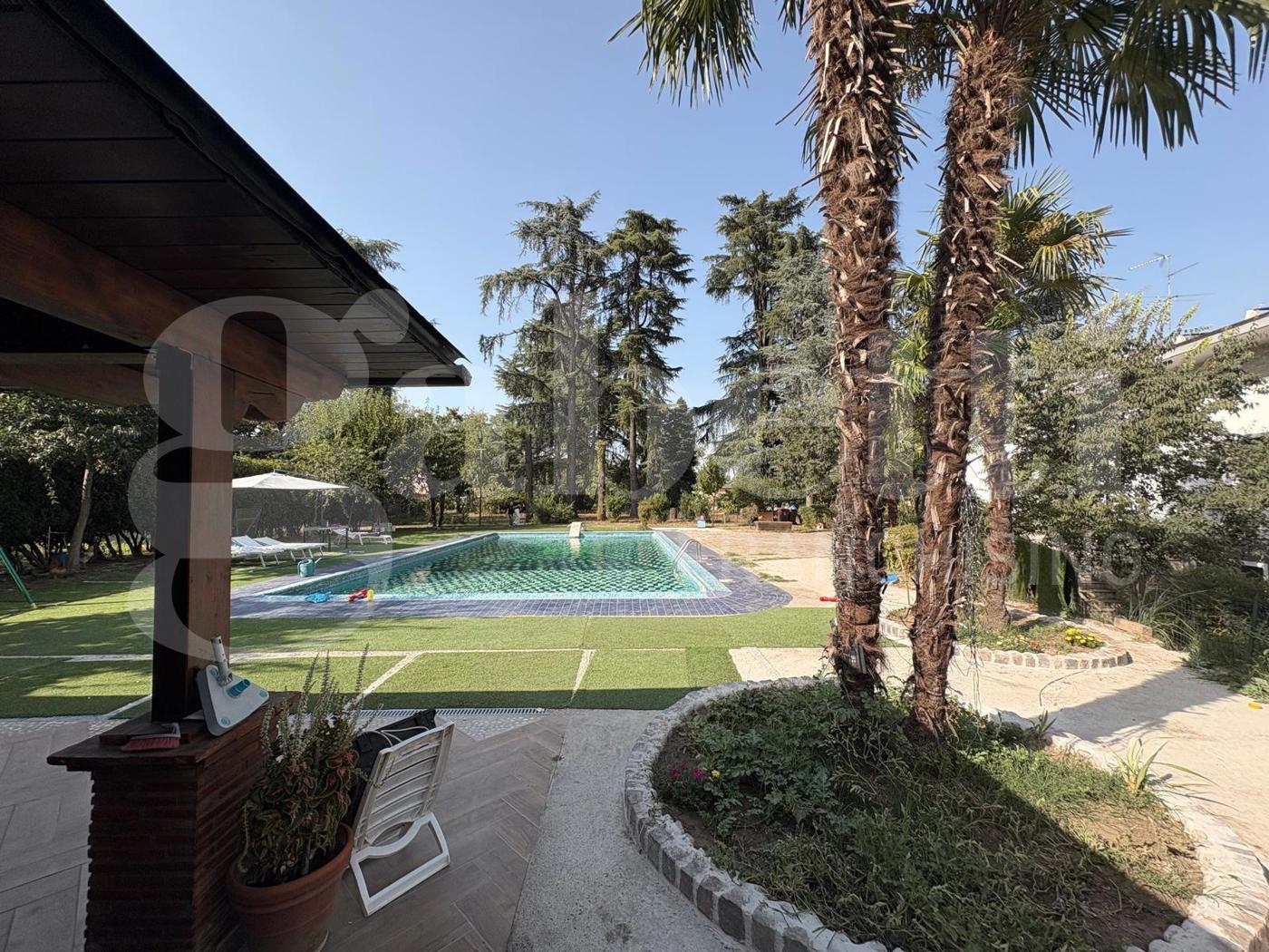 Villa in Via Milano 36, Cremona