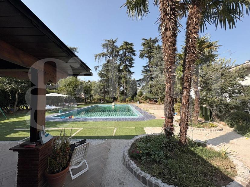 Villa in Via Milano 36, Cremona