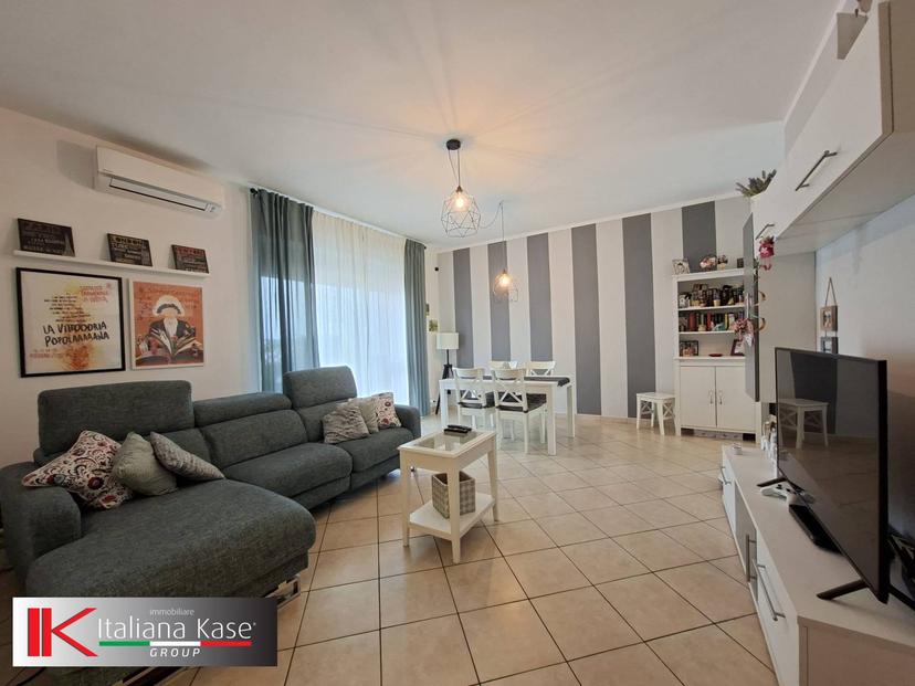 Quadrilocale in Diaz 44, Caluso — foto 2 di 5
