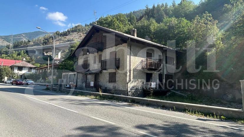 Appartamento in Via Susa, Bardonecchia