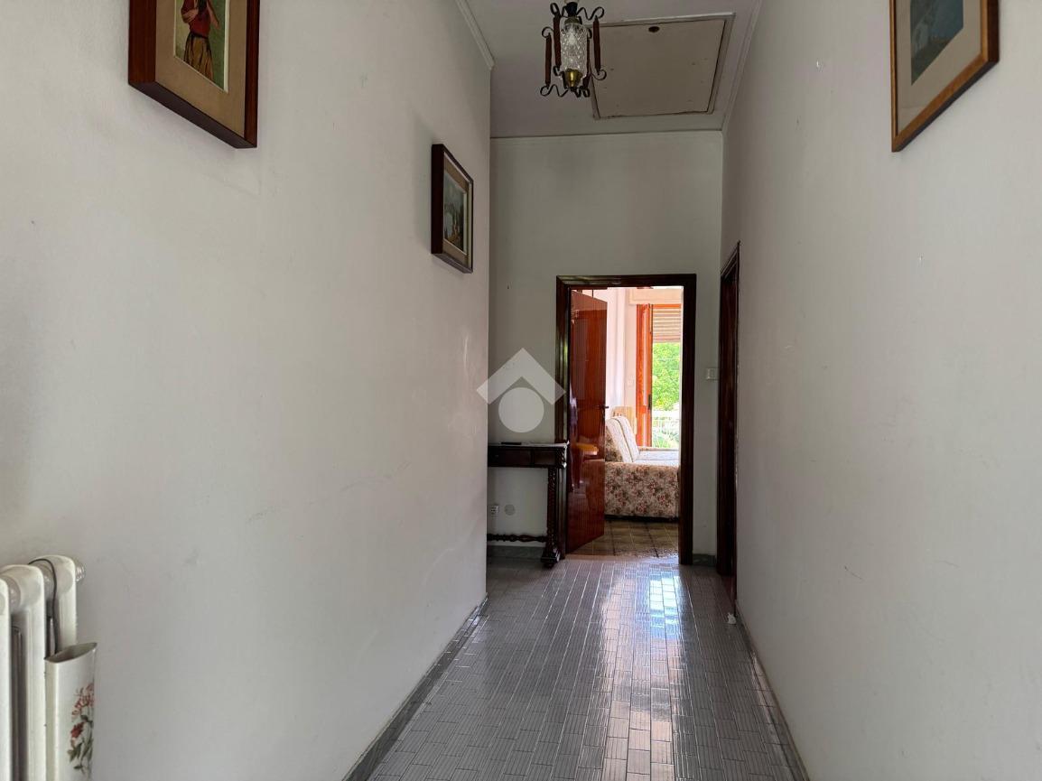 Trilocale in Corso delle Terme 98, Montegrotto Terme