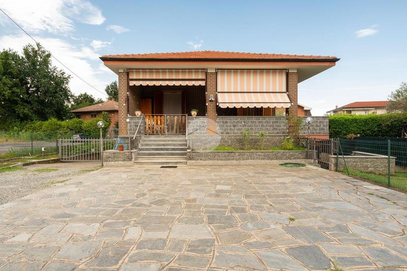 Villa in Via Francesco Petrarca 6, San Gillio — foto 2 di 5