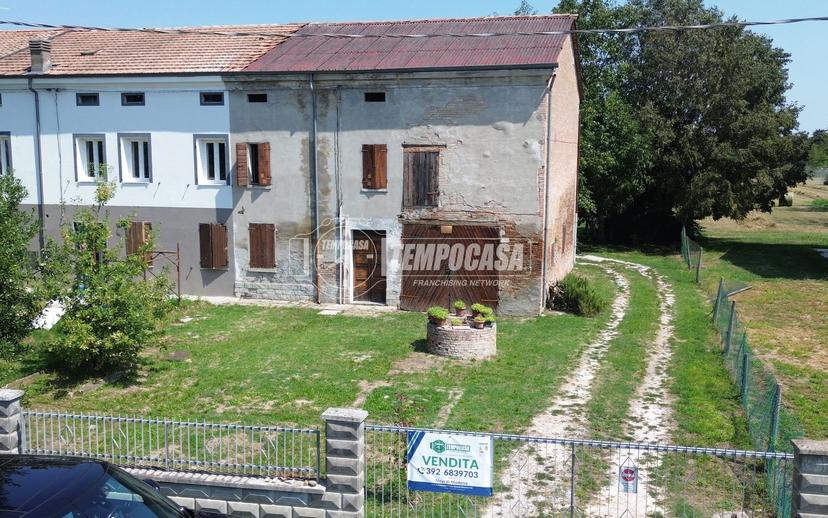 Quadrilocale, San Possidonio