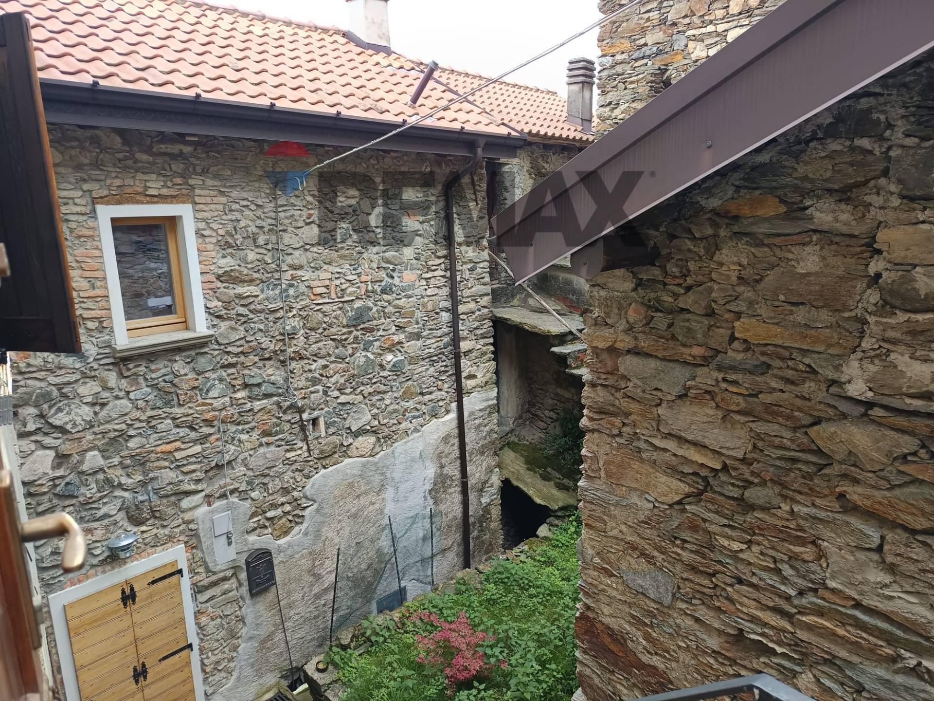 Casa indipendente in Località Treccione, San Siro
