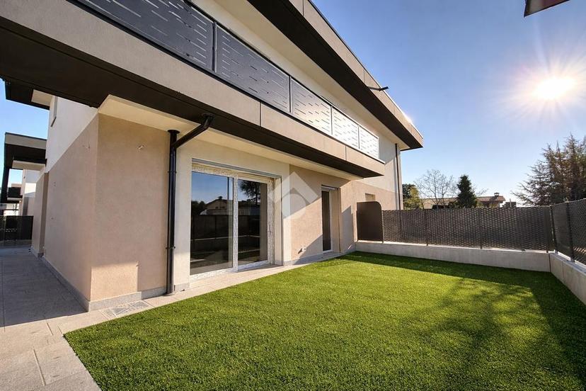 Villa in Via Sant'Agostino 10, Azzano San Paolo — foto 2 di 5