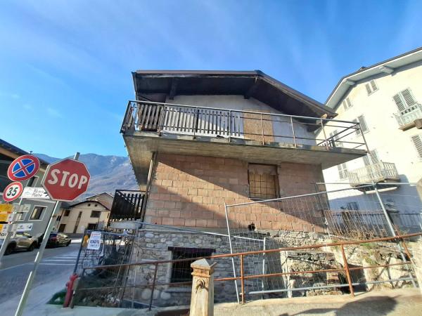 Terratetto unifamiliare in Via Ponte Romano 69, Saint-Vincent — foto 4 di 5