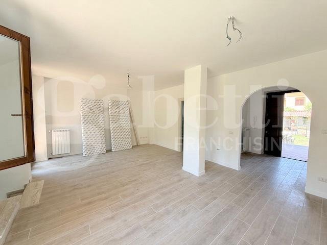 Villa a schiera in Le Grazie, Orte — foto 4 di 5