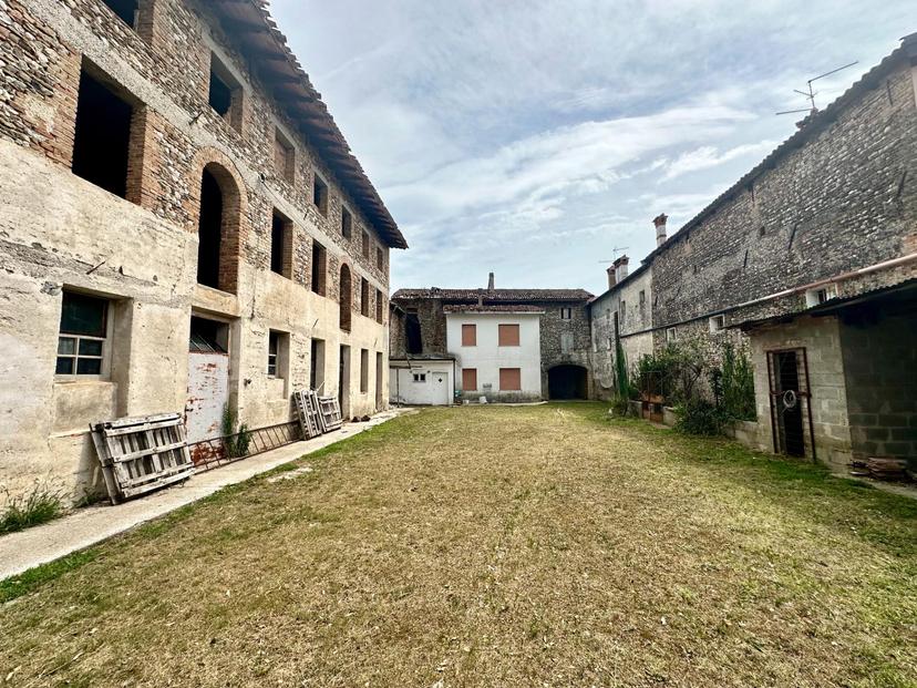 Rustico in Piazza San Valentino 30, Basiliano — foto 4 di 5