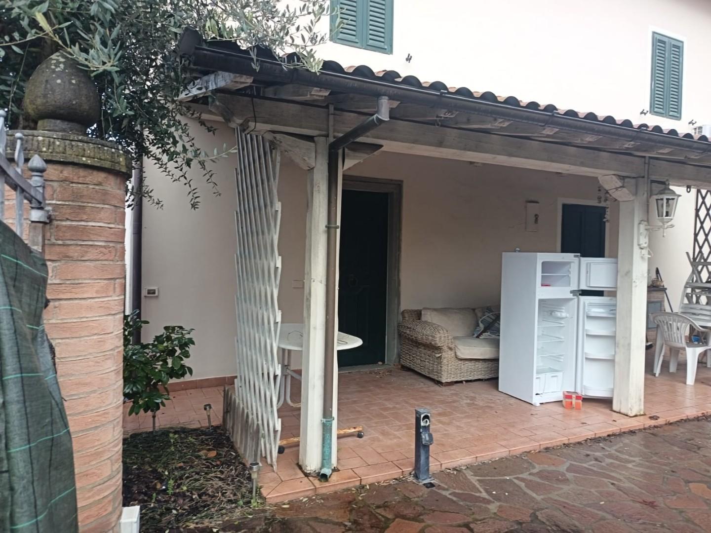 Casa indipendente, Montecarlo