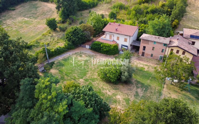 Villa in Via Rio Faellano 129/131, Marano sul Panaro