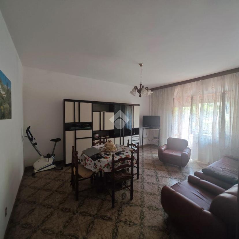 Villa in Via Alcide De Gasperi 30, Castelforte