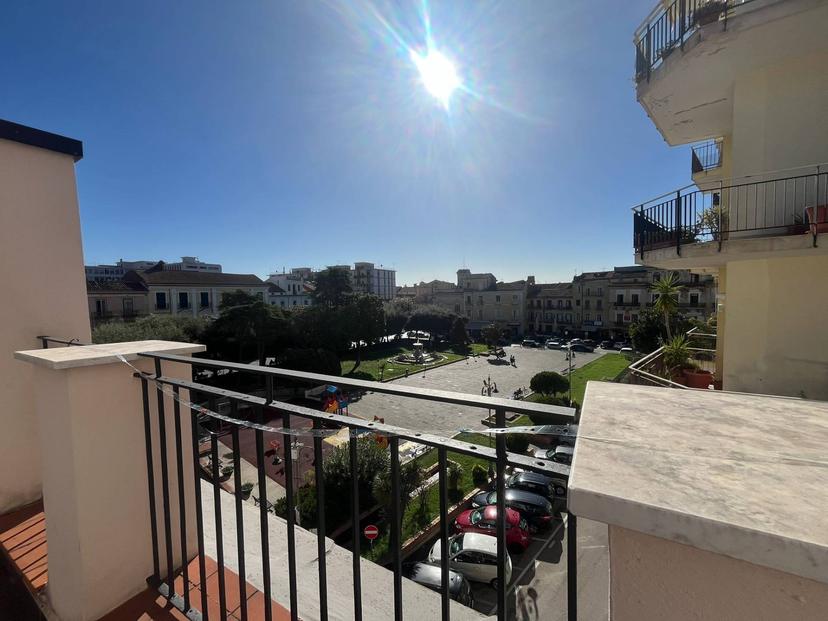 Casa indipendente in Piazza Mazzini 38-39, Santa Maria Capua Vetere — foto 3 di 5