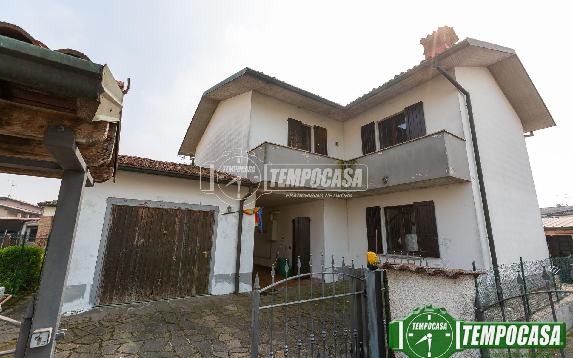 Villa in Via Don Ghisoni, Sergnano