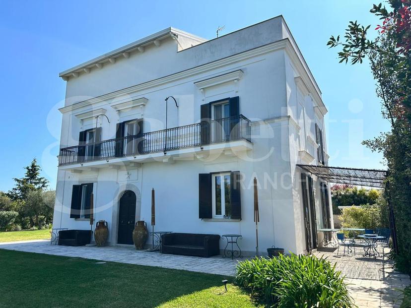Villa in Via Martiri di Palermo, Trani — foto 3 di 5