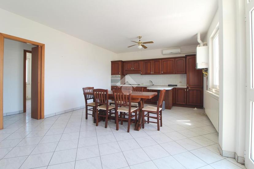 Casa indipendente in Via G. Garibaldi 63, Mosciano Sant'Angelo — foto 4 di 5