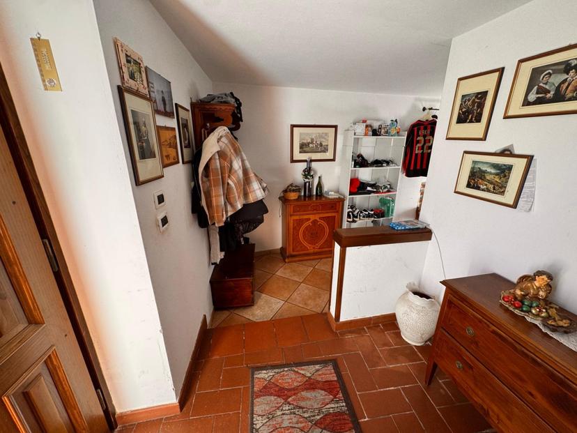 Villa plurifamiliare in Via di Fonterosa, Arezzo — foto 4 di 5