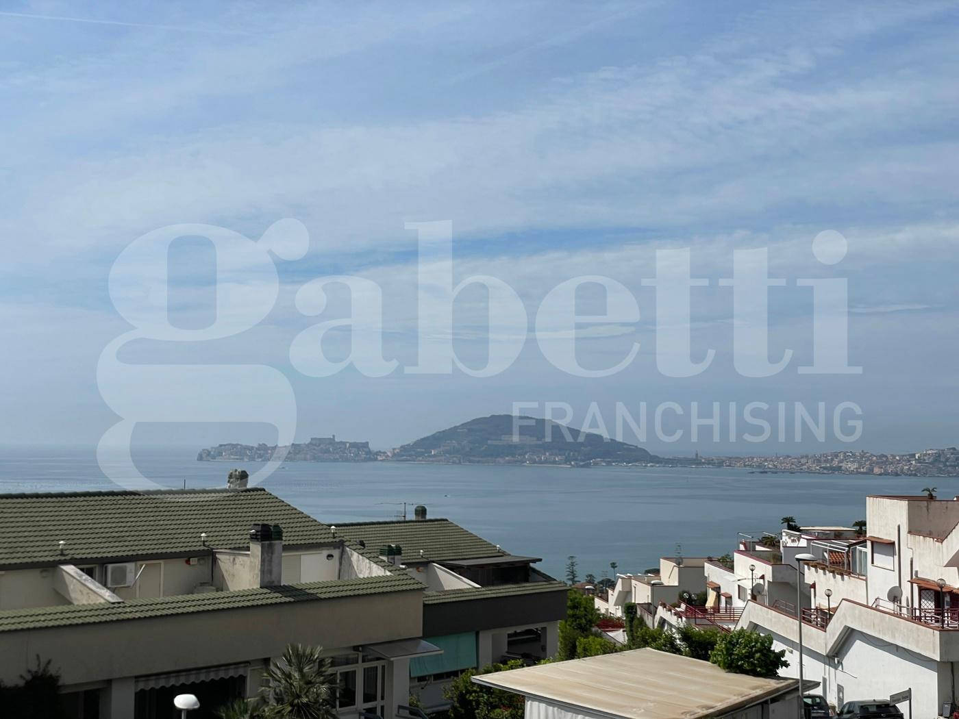 Villa trifamiliare in Via San Remigio Paone 10, Formia
