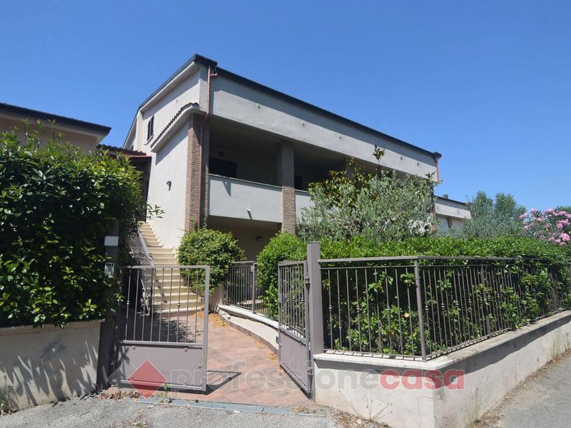 Quadrilocale in Via Michele Novaro  8, Perugia