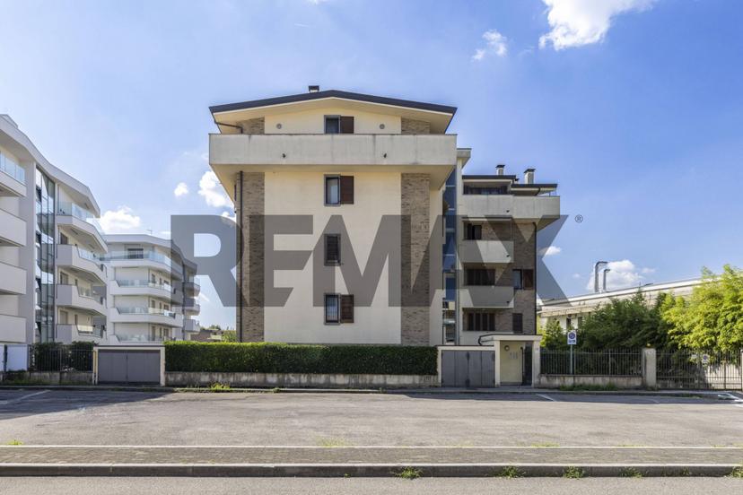 Trilocale in Via Giardino 26, Bovisio-Masciago — foto 4 di 5