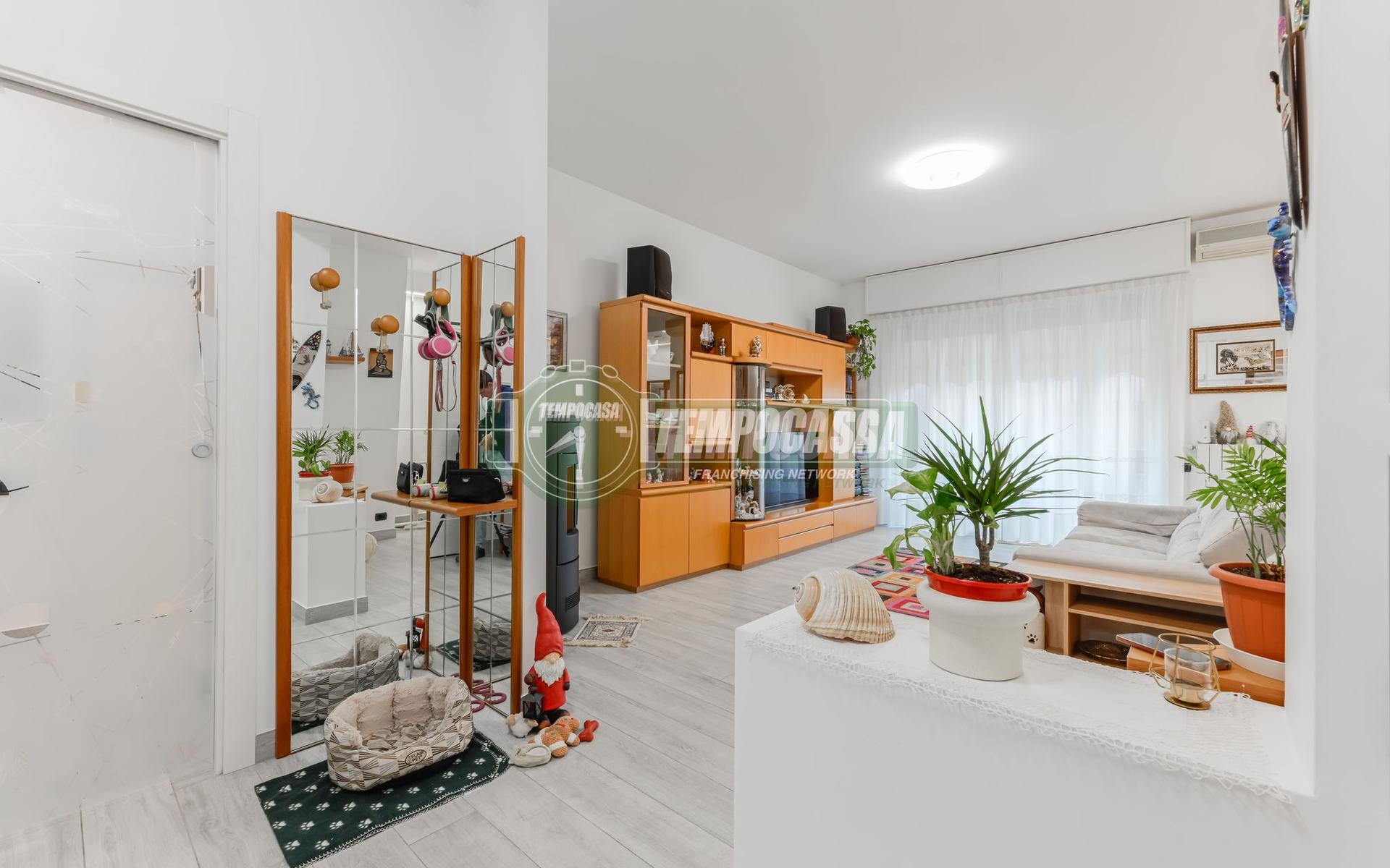 Quadrilocale in Via Luigi Cadorna 10/a, Vimercate