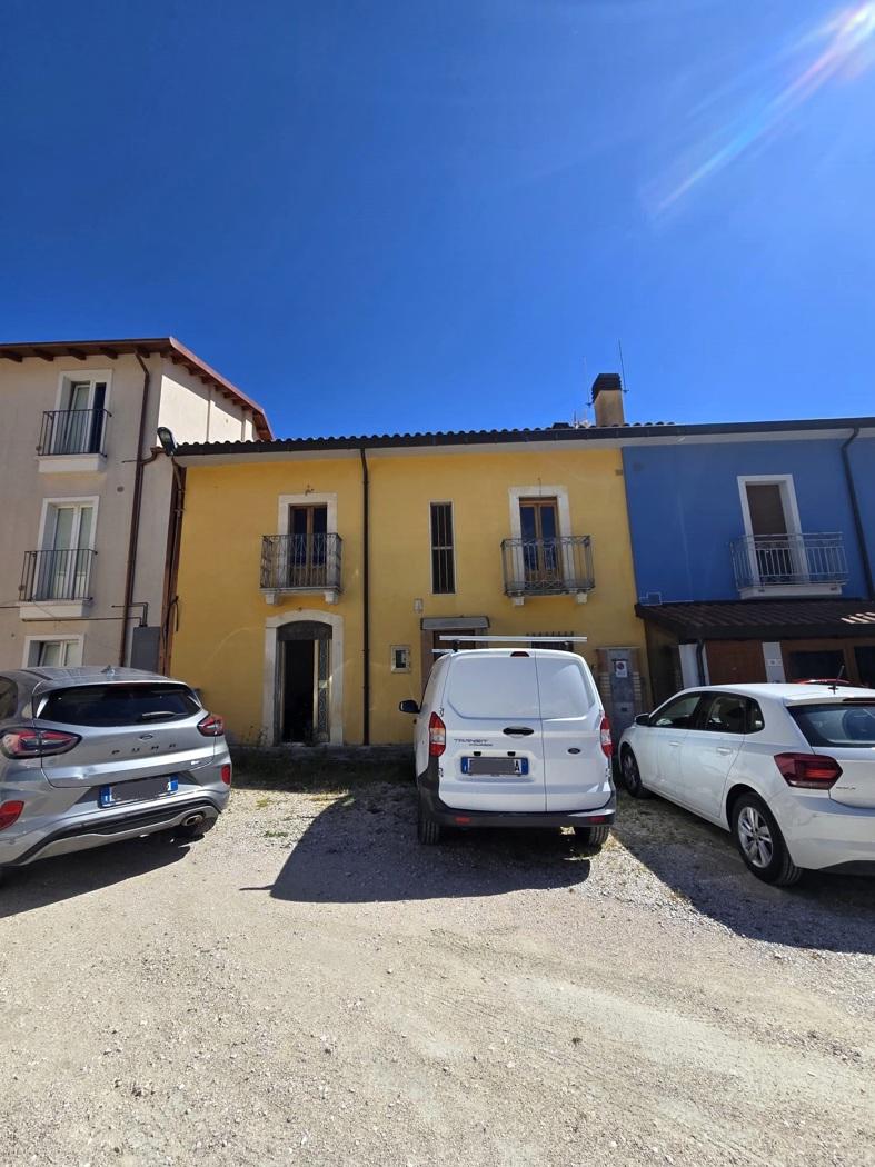 Casa indipendente in Via S.Cipriano Snc, L'Aquila — foto 2 di 5