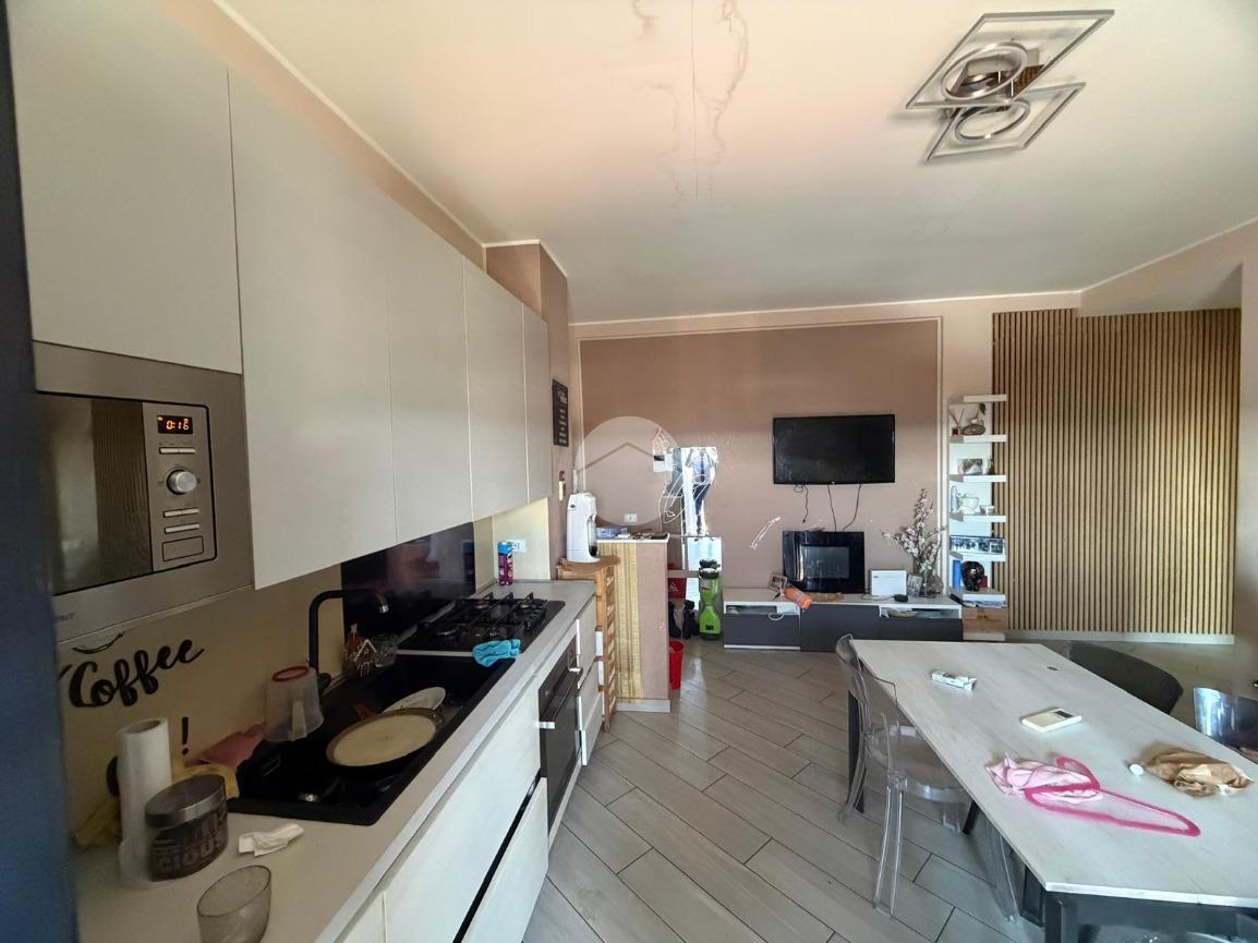 Trilocale in Viale Fratelli Cervi 5, San Giuliano Milanese