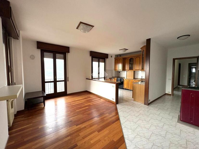 Trilocale in Via Casino Alto 1, Villa d'Almè — foto 2 di 5