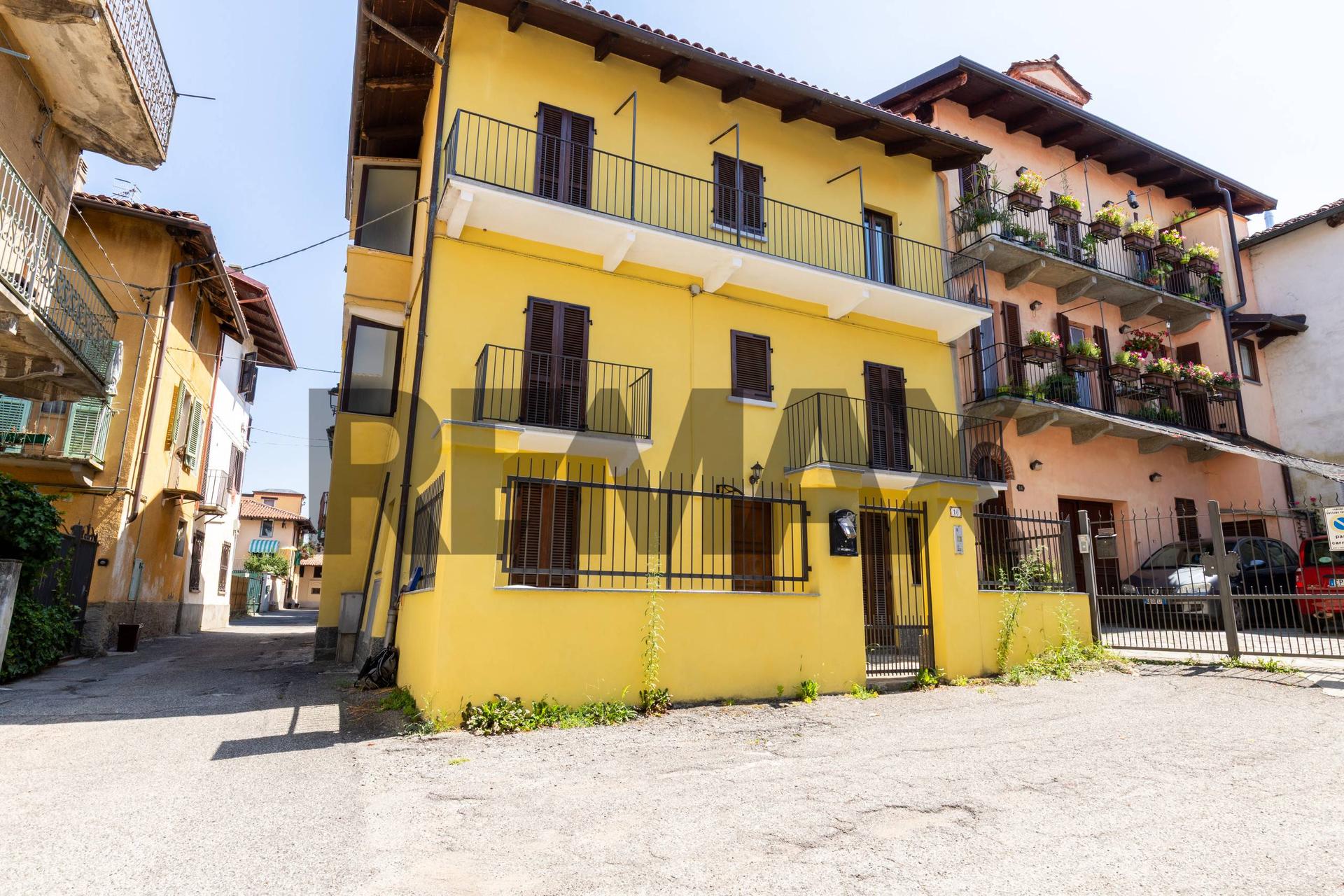 Casa indipendente in Via San Martino 16, Gassino Torinese