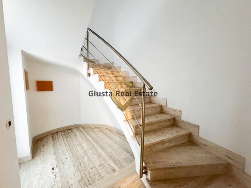 Casa indipendente in Via Caterina Scazzeri 49, Latiano — foto 2 di 5
