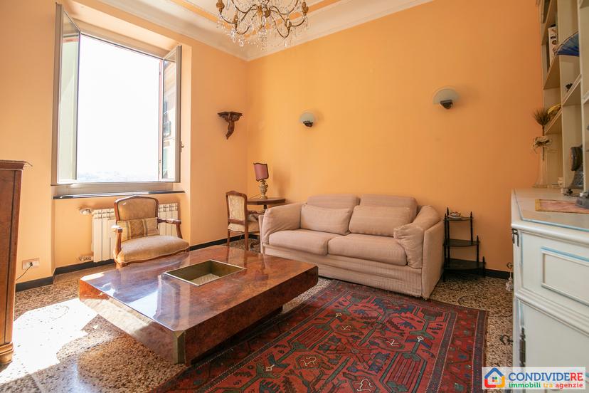Appartamento in Via delle Cappuccine, Genova