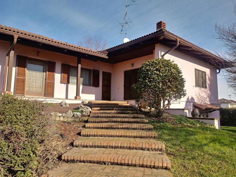 Casa indipendente in Piazzale Felice Dardano 24a, Villata — foto 5 di 5