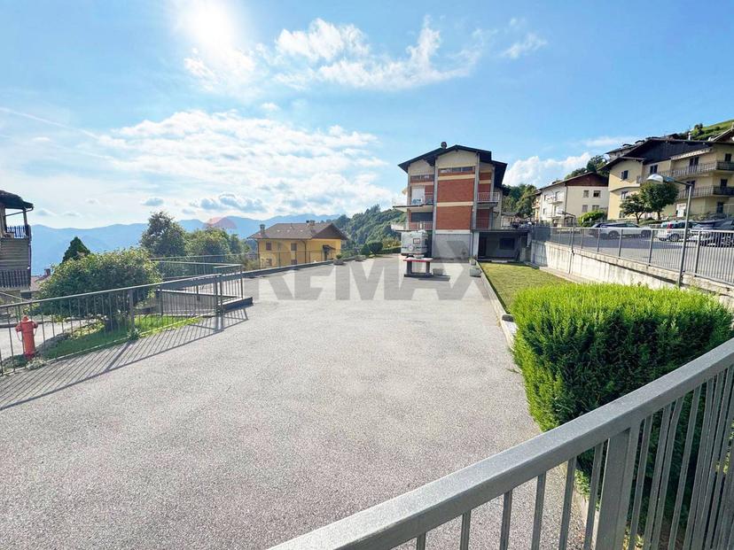 Villa, Dossena — foto 5 di 5