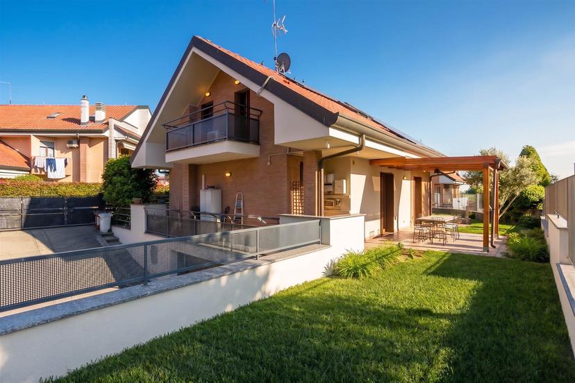 Villa in Via dei Gelsi, Busnago — foto 3 di 5