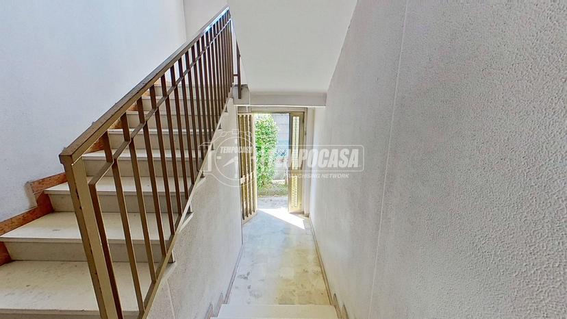 Villa in Via Alessandro Volta, Brugherio — foto 2 di 5