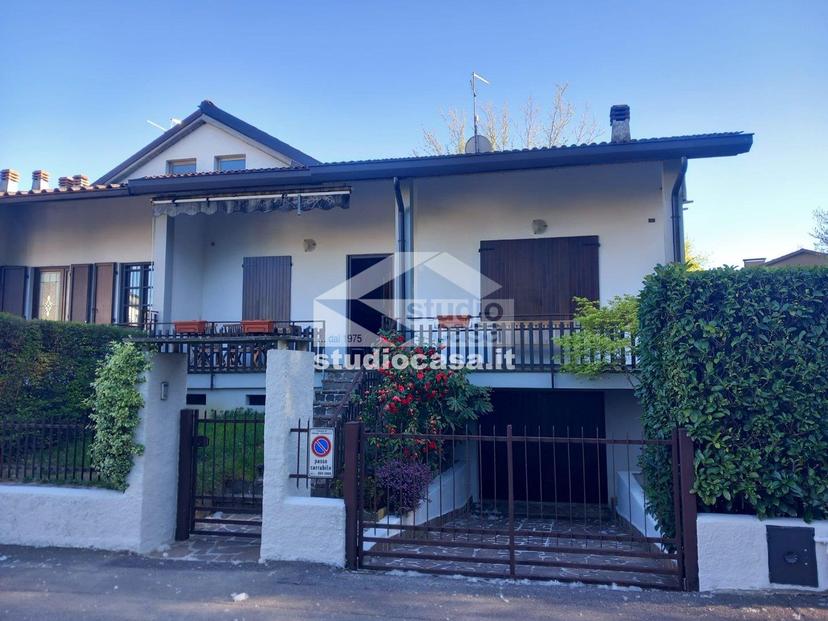 Villa a schiera in Via 25 Aprile, Vaiano Cremasco — foto 2 di 5