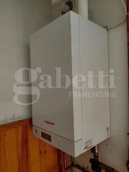Casa indipendente in Via del Campanile  8, Buglio in Monte