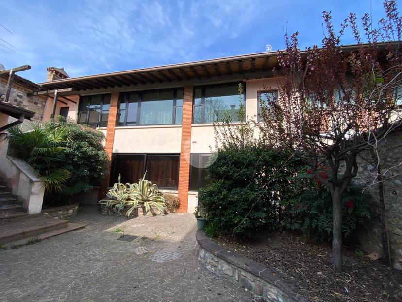 Casa indipendente in Piazza Corlo, Lonato del Garda — foto 5 di 5
