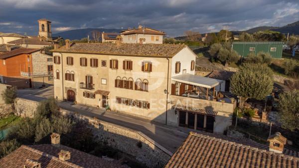 Villa plurifamiliare in Via Lelio Giappesi, Corciano — foto 2 di 5