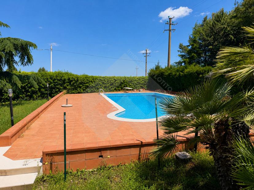Villa in Viale Ponticello di Femminamorta, Andria — foto 4 di 5