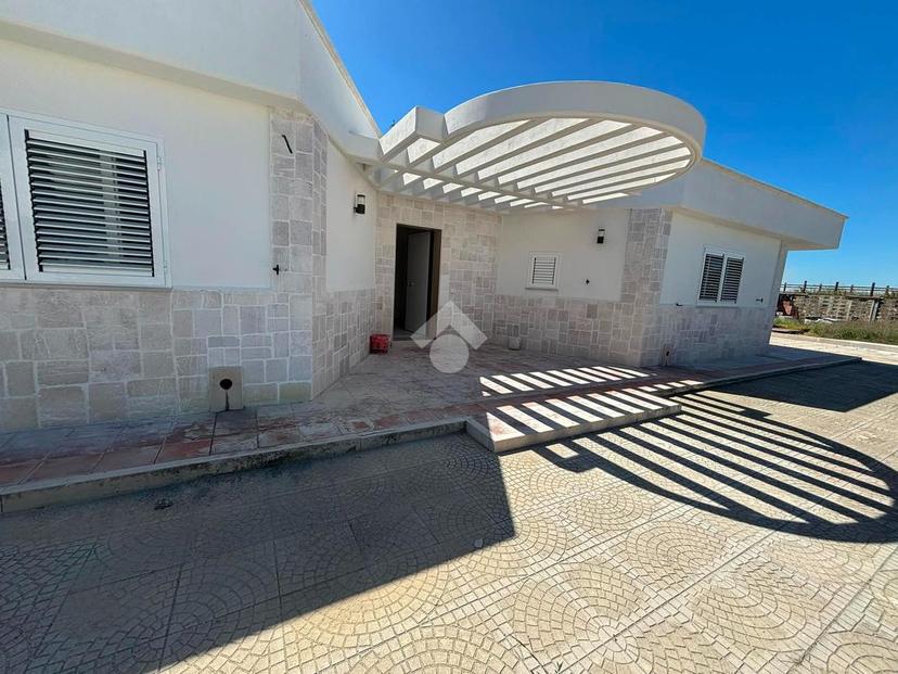 Villa in Viale Azzurro 3, Manfredonia — foto 3 di 5