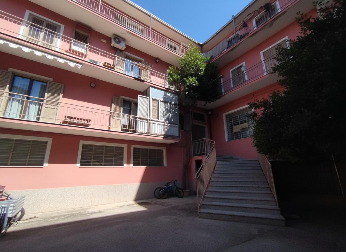Trilocale in Via Castello 20, Montoro