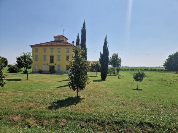 Villa plurifamiliare in Via Ferdinando Miselli, Reggio nell'Emilia — foto 5 di 5